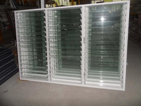 Electric Hurricane Vertical Exterior Aluminum Glass Shutters on China WDMA
