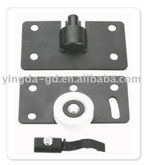 Iron panel sliding door roller/gear/Furniture glide door fittings on China WDMA